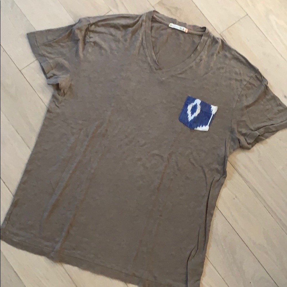Men’s rad v neck